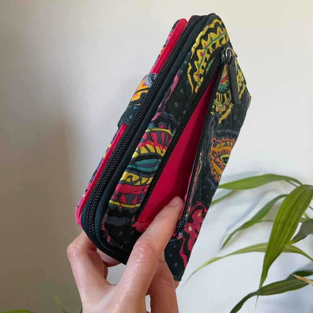 Vera Bradley Quilted Blue Paisley Wallet Wristlet Pouch Vintage Turn Lock Travel - Picture 6 of 8
